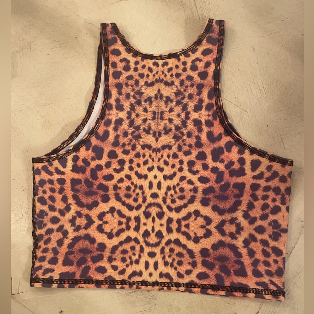 Teeki cropped tank